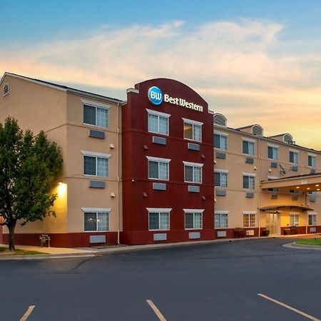Best Western Governors Inn And Suites Wichita Zewnętrze zdjęcie