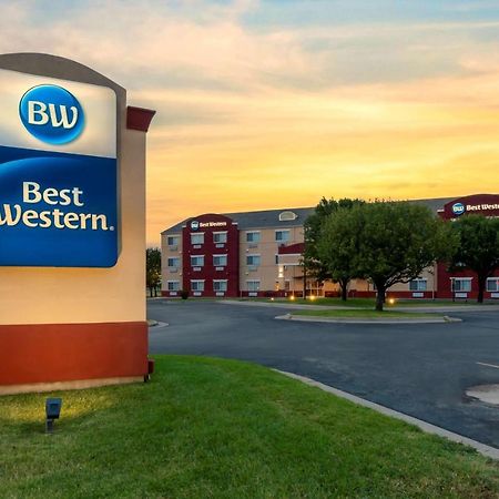 Best Western Governors Inn And Suites Wichita Zewnętrze zdjęcie