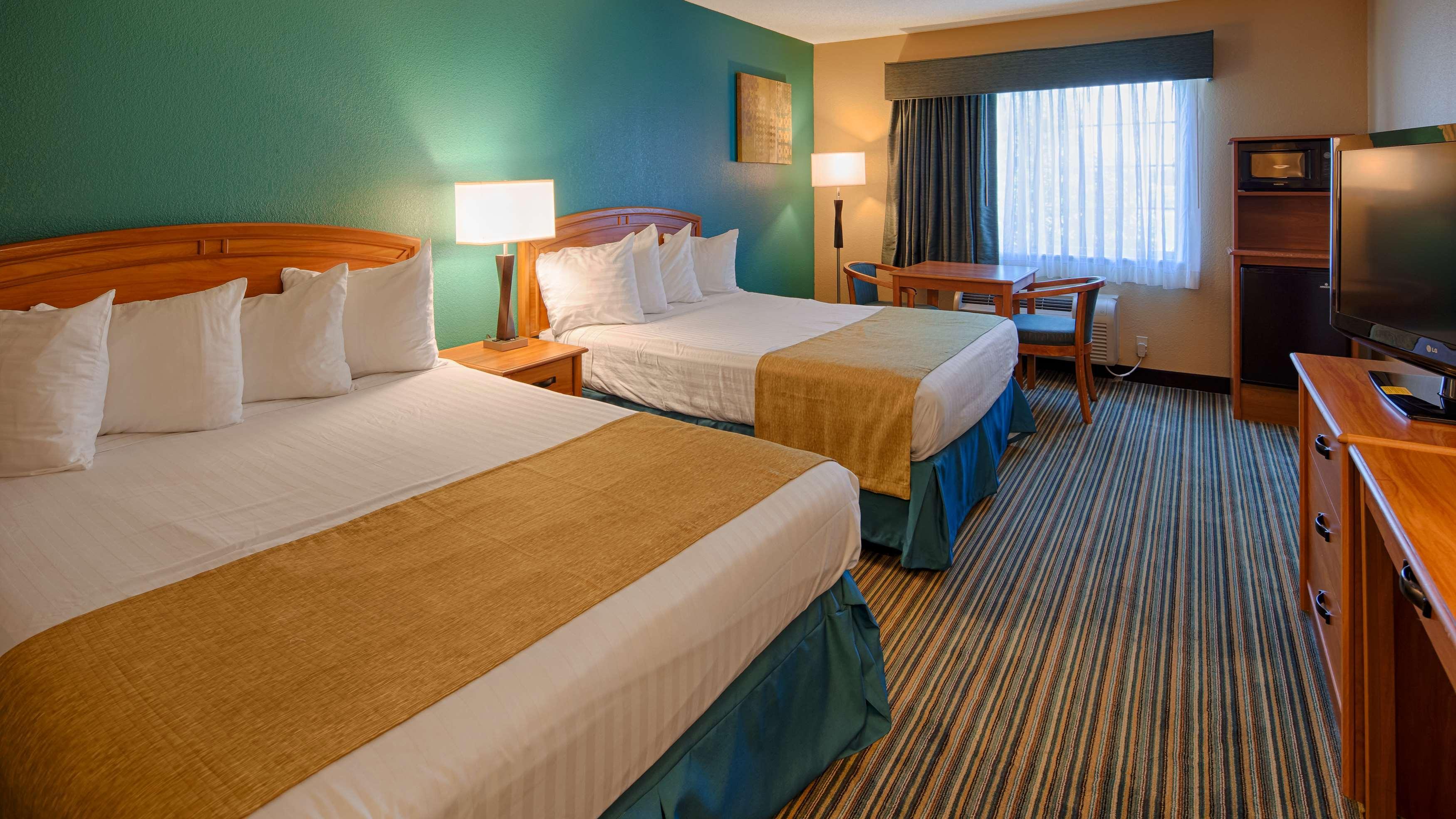 Best Western Governors Inn And Suites Wichita Zewnętrze zdjęcie