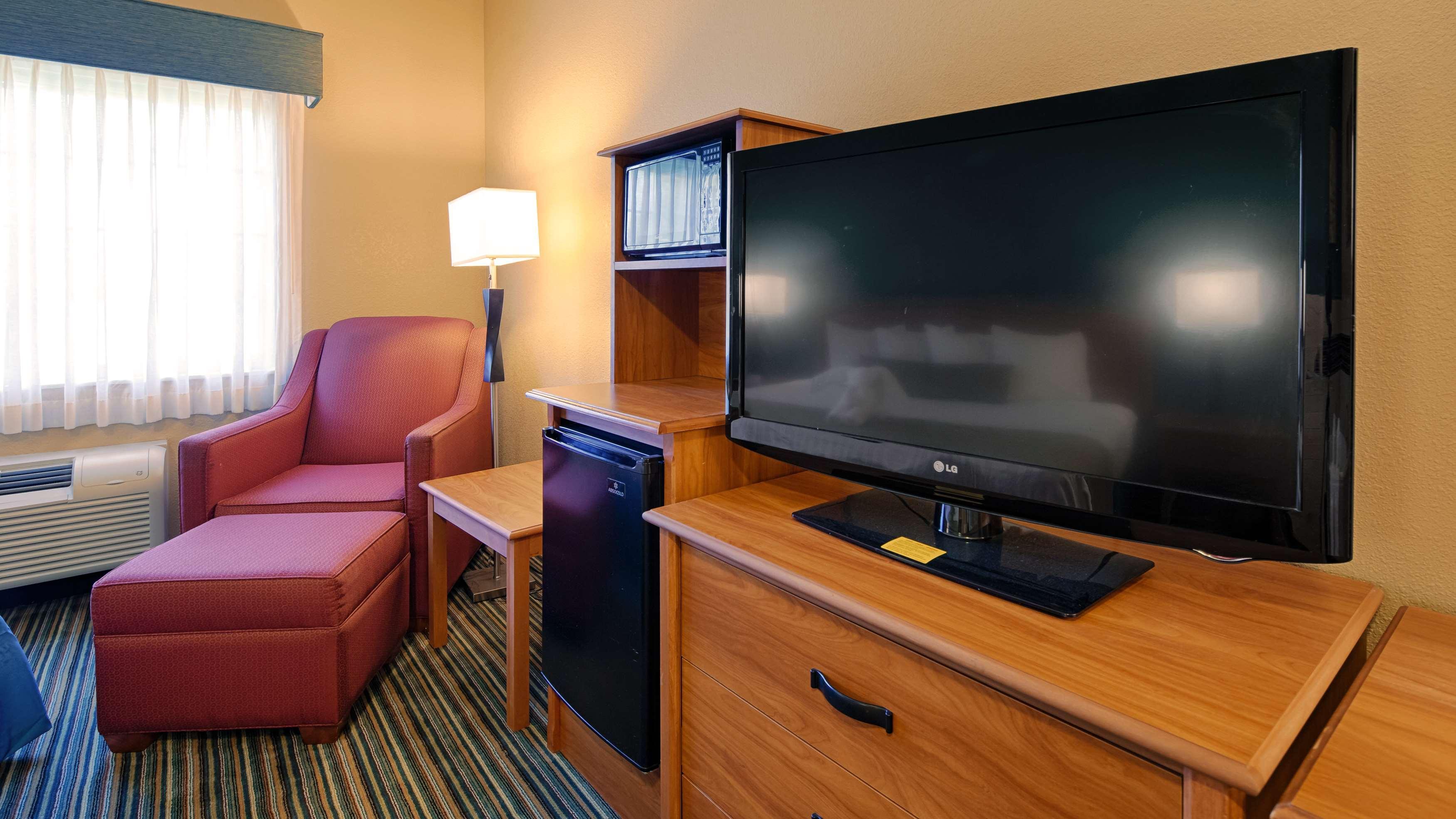 Best Western Governors Inn And Suites Wichita Zewnętrze zdjęcie