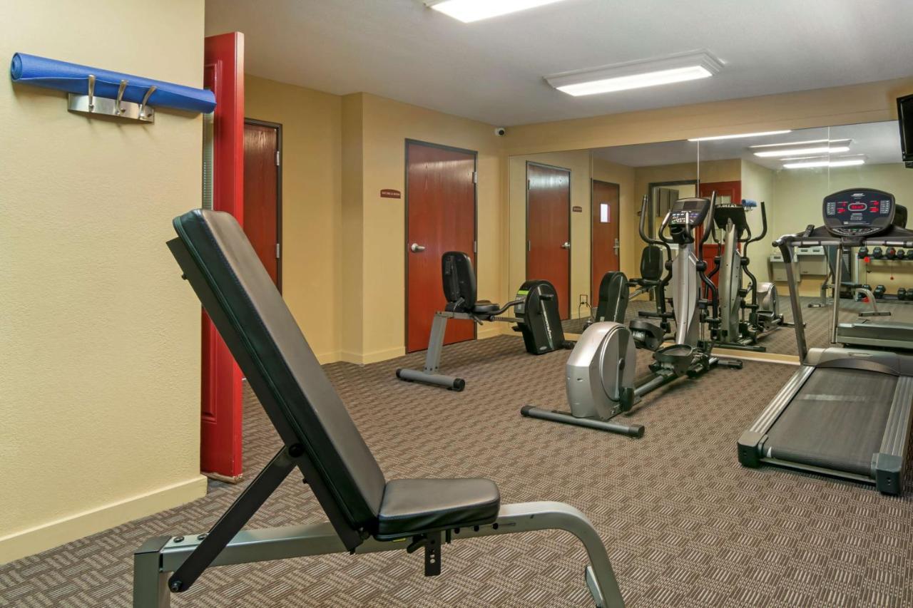 Best Western Governors Inn And Suites Wichita Zewnętrze zdjęcie