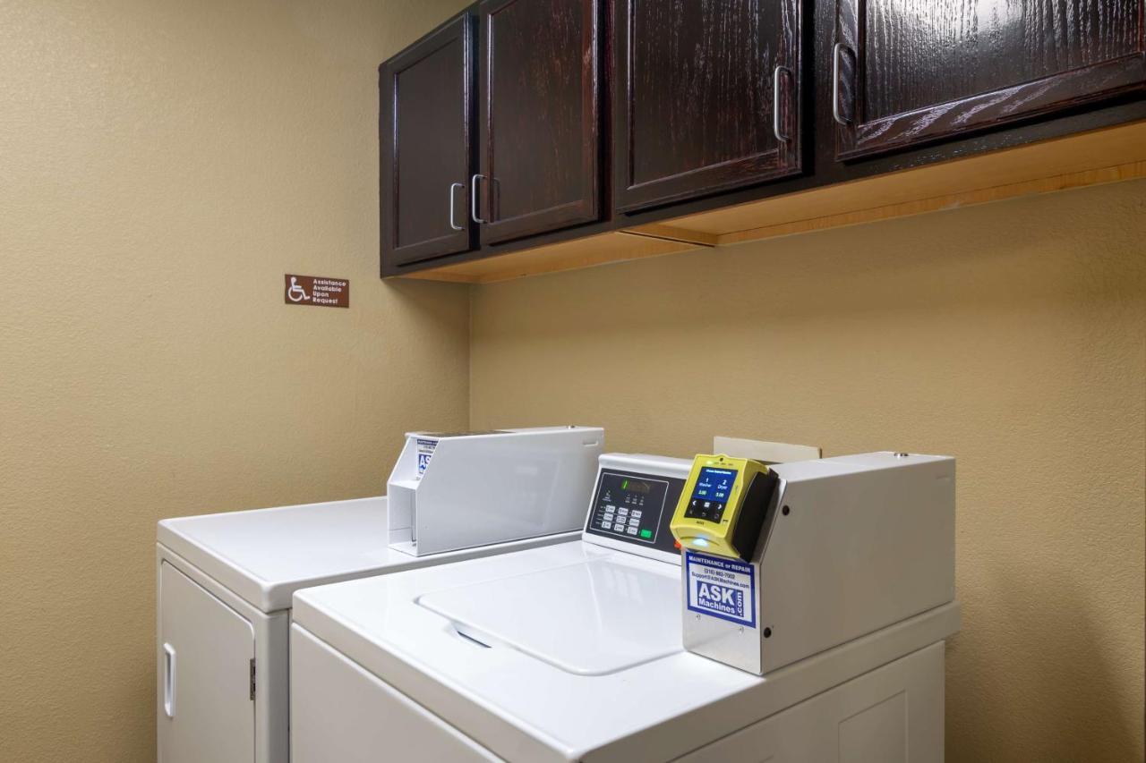 Best Western Governors Inn And Suites Wichita Zewnętrze zdjęcie